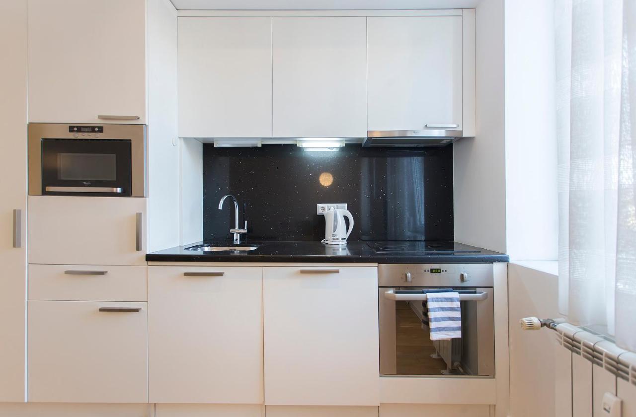 Modern Apartment In The City Center Sofía Exterior foto